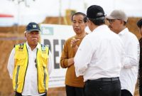 (Dok.KemenPUPR) Presiden RI Joko Widodo didampingi Menteri PUPR Pantau Progres Pembangunan IKN