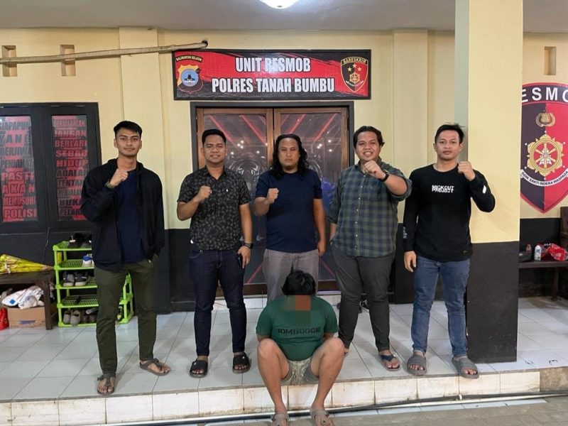 (Istimewa) : Unit Resmob Satreskrim Polres Tanah Bumbu Usai Ringkus Pelaku Penganiaya di Jalan Hidayah Tanbu