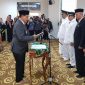 Bupati Tanah Bumbu dr HM Zairullah Azhar Saat Lantik Pejabatnya di Aula Bersujud I, Kamis (6/4/2023) 