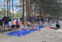 Liburan - Suasana Libur Lebaran di Pantai Sungai Loban Indah Kecamatan Sungai Loban Kabupaten Tanah Bumbu