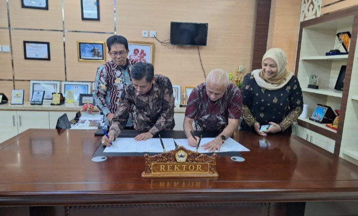 Tingkatkan Sinergi, Indocement Tandatangani MoU dengan ULM