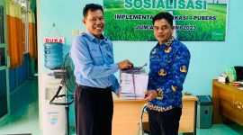 Direktur PT BJU, Achmad Marlan Berbagi Alqur'an ke desa-desa dan Pondok Pesantren