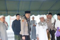 Kapolres Kotabaru bersama Ustad Das'ad Latif Saat Gelar Pejuang Subuh di Kotabaru