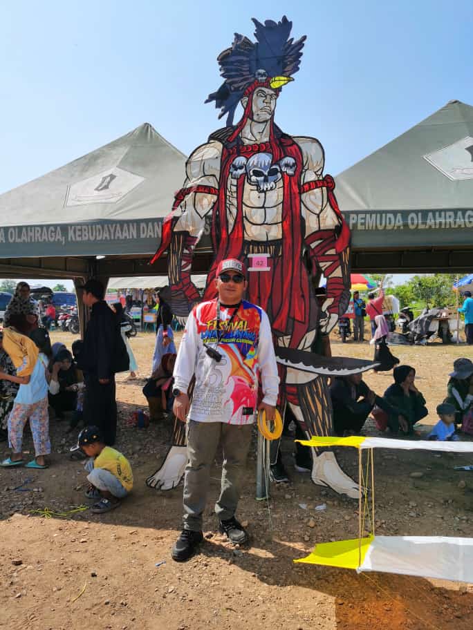 Tim Inoragi Pelangi Kotabaru, berhasil menjuarai Festival Layang-layang yang di gelar di Kabupaten Barito Kuala (Batola)