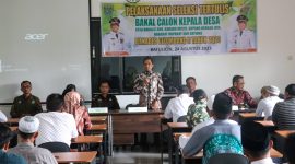 Krpala BKPSDM Tanah Bumbu, Rusdiansyah Saat Berikan Arahan Sebelum Tes Bakal Calon Kepala Desa Yang Lebih Dari 5 Orang 