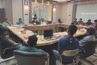 Pertemuan Anggota DPRD Tanah Bumbu dengan Masyarakat Kusan Hulu dan Kusan Tengah, Saat Membahas Program Peninggian Rumah di Bantaran Sungai 