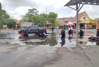 Khairil / Metro Kalsel / Simulasi Pengamanan Sispamkota Pemilu 2024 di Halaman Mapolres Tanah Bumbu, Rabu (30/8/2023). 