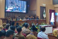 Rapat Paripurna DPRD Tanah Bumbu Yang Dipimpin Ketua DPRD, Andrean Atma Maulani Tunda Paripurna Karena Tak Ada Unsur Pimpinan Eksekutif, Senin (7/8/2023) 