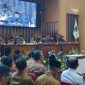 Rapat Paripurna DPRD Tanah Bumbu Yang Dipimpin Ketua DPRD, Andrean Atma Maulani Tunda Paripurna Karena Tak Ada Unsur Pimpinan Eksekutif, Senin (7/8/2023) 