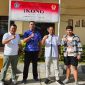 Ketua KONI Tanbu, I Dewa Gede Parta (Dua Dari Kanan) Saat Berada di KONI Klungkung Bali