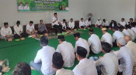 METROKALSEL / Bupati Tanah Bumbu dr HM Zairullah Azhar Saat Rakoor Bersama RT di Kecamatan Karang Bintang