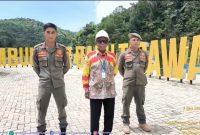 Humas PDAM Kotabaru, Sarwani Saat Jelaskan Kondisi Embung Tirawan