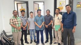 Istimewa / Serah Terima WNA Asing Asal China Yang Diserah Terimakan Polres Tanah Bumbu ke Imigrasi Kelas II TPI Batulicin