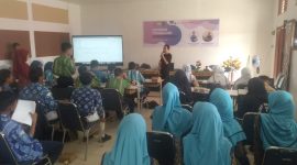 Metro Kalsel / Interaksi Narasumber dengan Peserta Seminar Tekhnologi