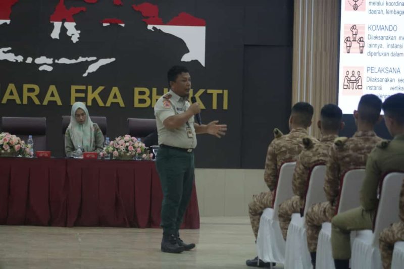 Istimewa / Kepala Pelaksana BPBD Tanah Bumbu, Sulhadi Saat Berikan Materi di IPDN Jakarta