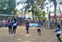 Turnament Bola Volly di Desa Tirawan Kotabaru Dalam Rangka Sumpah Pemuda