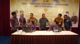 Ketua DPRD Kotabaru, Syairi Mukhlis Saat Hadiri Launching SIMTARU