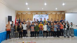 Randi / Foto Bersama Peserta dan Narasumber di Kegiatan Dialog Kepemudaan Jelang Pemilu 2024