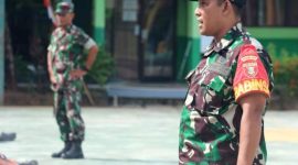 Randi / Serda Yuda Wijaya Saat Berada di Desa Baroqah dan Memberikan Arahan Kepada Pelajar di Simpang Empat Tanah Bumbu