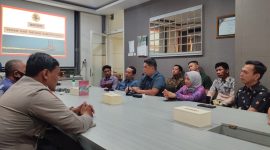 Foto : Man Hidayat / Suasana Sharing dan Kaji Tiru Tim Satgas Saber Pungli Tanah Bumbu ke Tim Satgas Saber Pungli Kota Surabaya