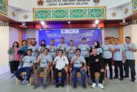 Foto : Istimewa / Foto Bersama Peserta UKW XX dan Pengurus JMSI Tanbu serta Penguji dan Pengurus PWI Kalsel