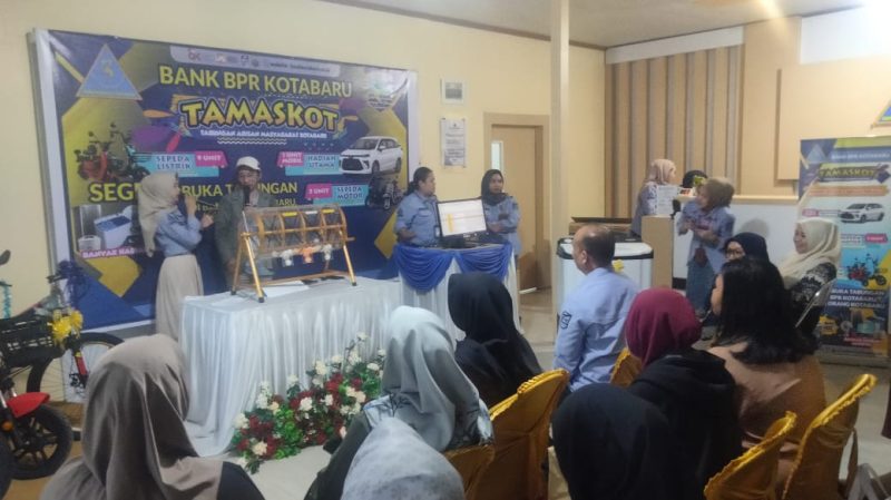 Bank BPR Kotabaru Saat Gelar Arisan Untuk Nasabah