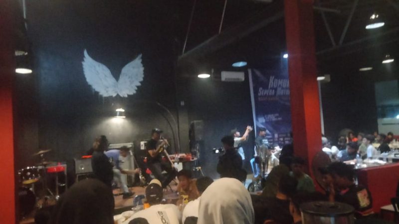 Caleg DPR RI, H Rahmat Trianto Saat Kampanye Dialogis di Kotabaru