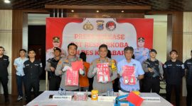 Kapolres Kotabaru AKBP Tri Suhartanto Saat Pimpin Press Release Perkara Narkotika Selama Januari 2024