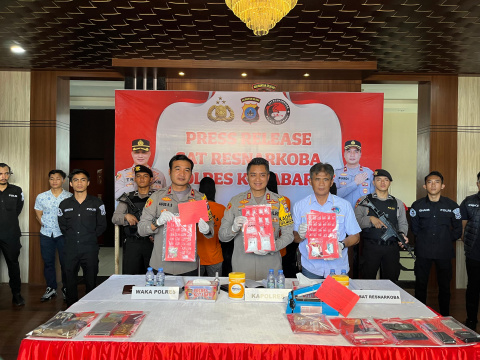 Kapolres Kotabaru AKBP Tri Suhartanto Saat Pimpin Press Release Perkara Narkotika Selama Januari 2024