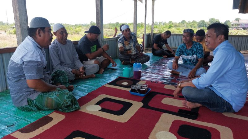 Caleg DPRD Provinsi Kalsel, Anwar Ali Wahab Saat Silaturahmi dengan Petambak di Desa Sepunggur Kecamatan Kusan Tengah Kabupaten Tanah Bumbu