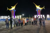 Foto Bersama Institut Pendidikan Guru Kampus Perlis (IPGKPS) Malaysia Bersama Sekda Kotabaru di Siring Laut Kotabaru