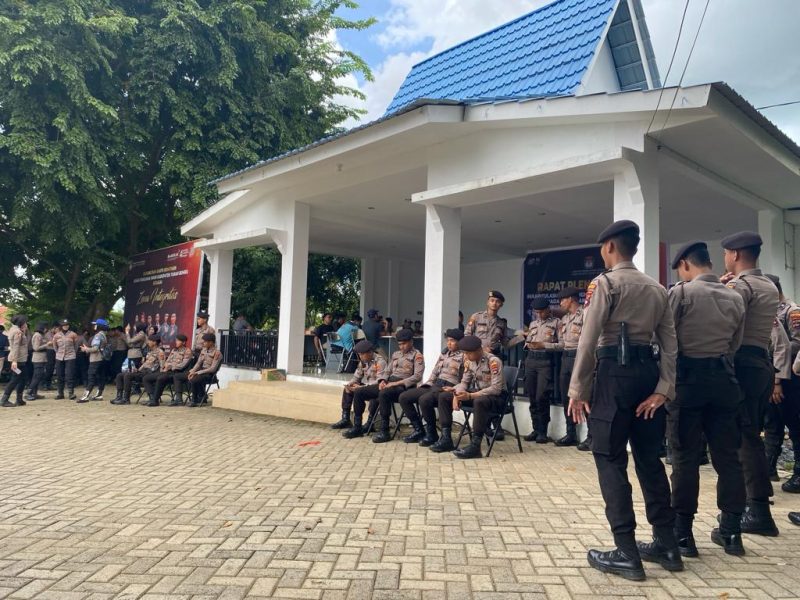 Pengamanan Pencermatan Rekapitulasi Hasil Pemilu Tingkat Kabupaten Tanah Bumbu dijaga Ketat Pihak Kepolisian