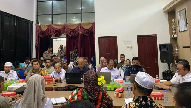 Metro Kalsel / Mediasi Nelayan Desa Pantai Kotabarau dan Nelayan Rantau Panjang Hilir Tanah Bumbu di Kantor Dinas Perikanan Tanah Bumbu, Rabu (6/3/2024) 