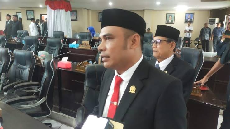 Ketua DPRD Kotabaru, Syairi Muklis 