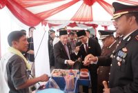 Kapolres dan undangan Saat Cicipi Pentol Paman Jhon Yang Sedang Viral