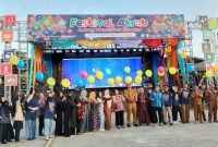 Pelepasan Balon senagai Tanda Dibukanya Featival Akrab Kotabaru