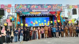 Pelepasan Balon senagai Tanda Dibukanya Featival Akrab Kotabaru