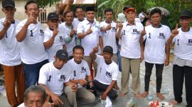 Calon Wakil Bupati Kotabaru, Syairi Mukhlis Saat Bersama Warga Banjarsari Kecamatan Sampanahan Kabupaten Kotabaru