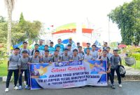 Foto bersama usai acara pelepasan Atlet Futsal Yang Akan Bertanding