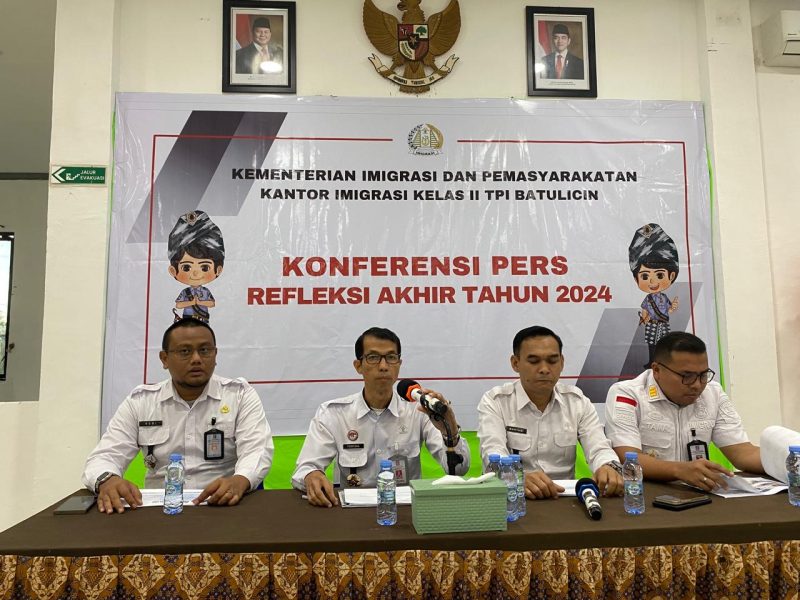 Refleksi Akhir Tahun 2024 Kantor Imigrasi Kelas II TPI Batulicin, Gelar Konferensi Pers