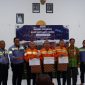 Peserta di program pelatihan Basic Mechanic Course (BMC) Batch 1, Menerima Sertifikat Pelatihan di Gedung Ekonomi Kreatif Kecamatan Angsana, Kabupaten Tanah Bumbu, Jumat (24/1/25)