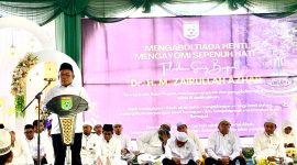 Wakil Ketua DPRD Tanah Bumbu, H Hasanuddin Saat Berikan Sambutan di Acara Perpisahan Bupati dr HM Zairullah Azhar di Pendopo Serambi Madinah Pemkab Tanah Bumbu