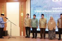 Gubernur Kalimantan Selatan, H Muhidin Laksanakan Pengukuhan TPKAD di Banjarmasin