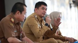 Bupati Tanah Bumbu, Andi Rudi Latif Saat Pimpin Rapat Koordinasi Seluruh Camat