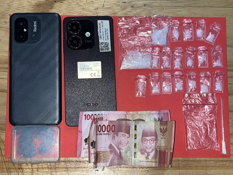 Barang Bukti Paket Sabu Dari Seorang Pelaku Pengedar Narkotika di Kotabaru