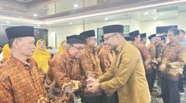 Wakil Bupati Kotabaru, Syairi Mukhlis Ucapkan Selamat Pada Pengurus PWRI Kotabaru Yang Telah Dikukuhkan