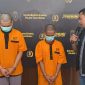 Kasat Reskrim Polres Tanah Bumbu AKP M Taufan Maulana SIK Saat Tanya Motif Pelaku Penyebar Vidoe Porno sesama jenis, di Pendopo Polres Tanah Bumbu, Selasa (16/6).