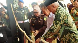 Jaksa Agung RI, ST Burhanuddin (Kemeja Putih) Resmikan Kantor Kejaksaan Tinggi (Kejati) Kalimantan Selatan