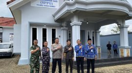 Kapolres Tanah Bumbu, AKBP Arief Prasetya SIK Foto Bersama Forkopimda Usai Resmikan Bangunan SPPG Polres Tanah Bumbu