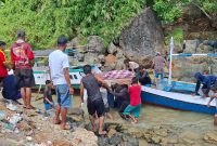 Evakuasi Nelayan Yang Tenggelam Diperairan Pulau Sembilan Kotabaru